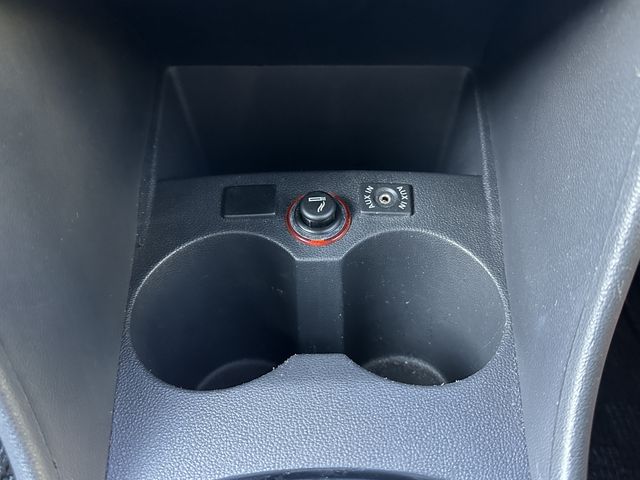 VolksWagen POLO 2012-06 181131-20