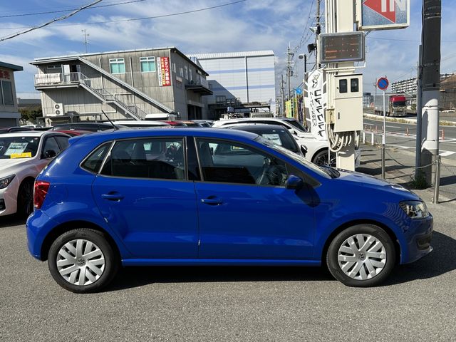 VolksWagen POLO 2012-06 181131-2