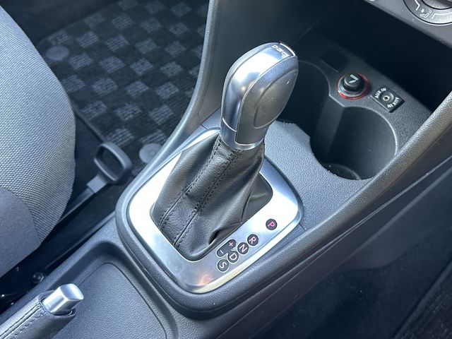 VolksWagen POLO 2012-06 181131-19