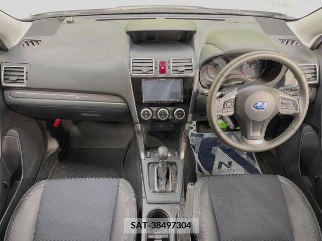 Subaru FORESTER 2015-03 221627-1