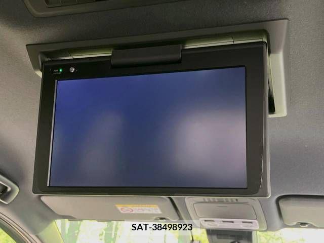 Toyota NOAH 2018-10 340352-2