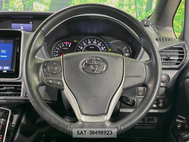Toyota NOAH 2018-10 340352-12