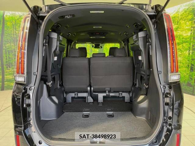 Toyota NOAH 2018-10 340352-11