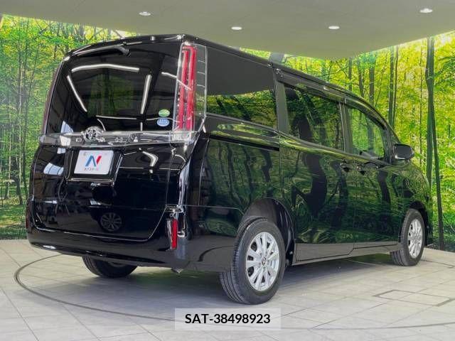 Toyota NOAH 2018-10 340352-18