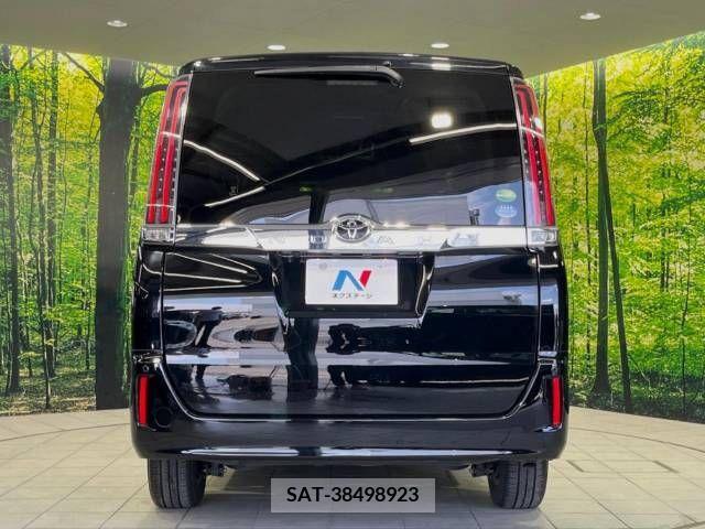 Toyota NOAH 2018-10 340352-16