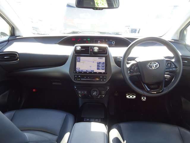 Toyota PRIUS 2021-09 12732-1