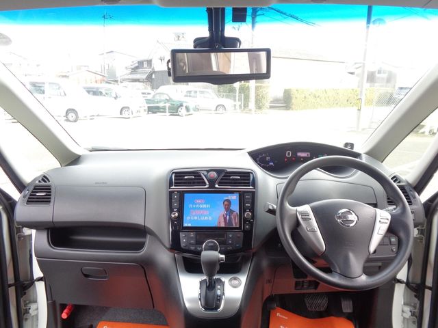 Nissan SERENA 2016-01 187320-12