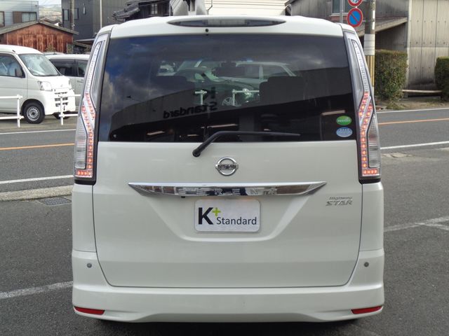 Nissan SERENA 2016-01 187320-5