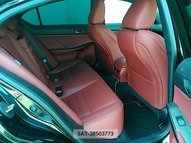 Lexus IS 2021-06 362800-4