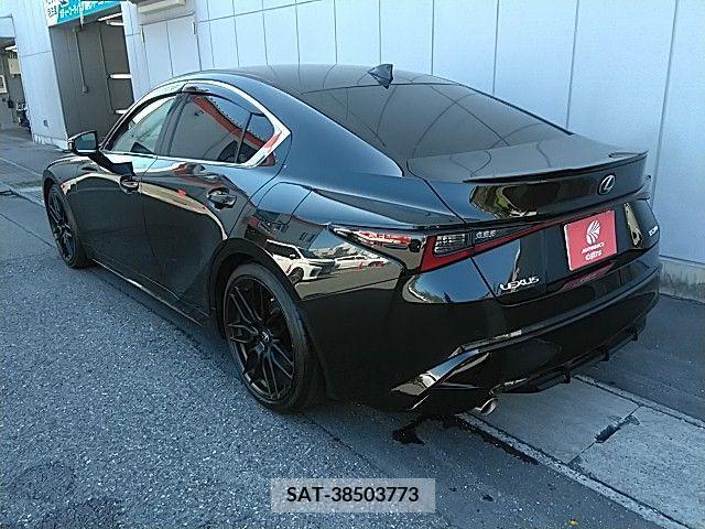 Lexus IS 2021-06 362800-20
