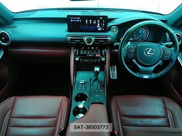 Lexus IS 2021-06 362800-1