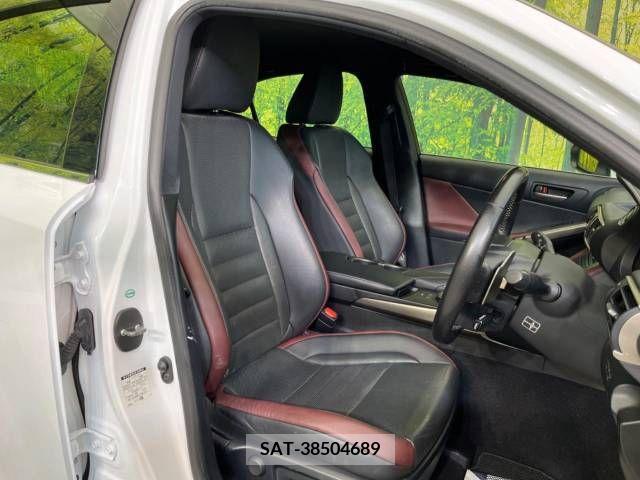 Lexus IS 2017-12 275747-8