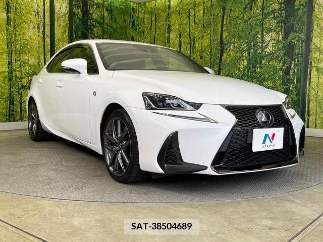 Lexus IS 2017-12 275747-16