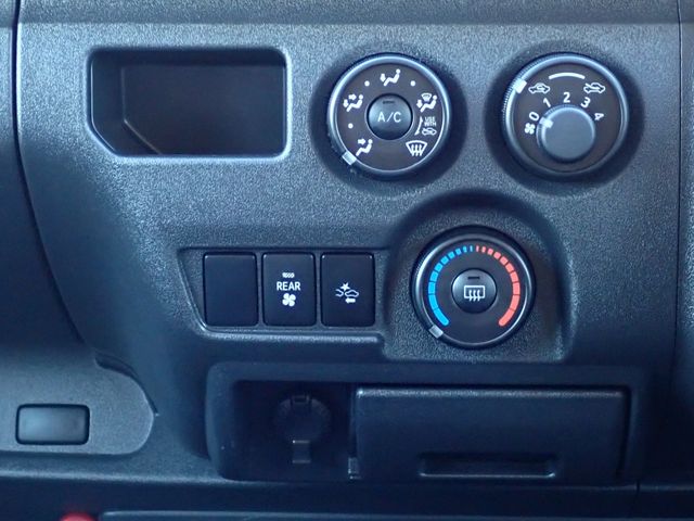 Toyota HIACE VAN 2020-06 193954-10