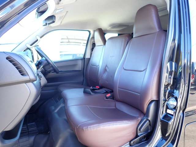Toyota HIACE VAN 2020-06 193954-21