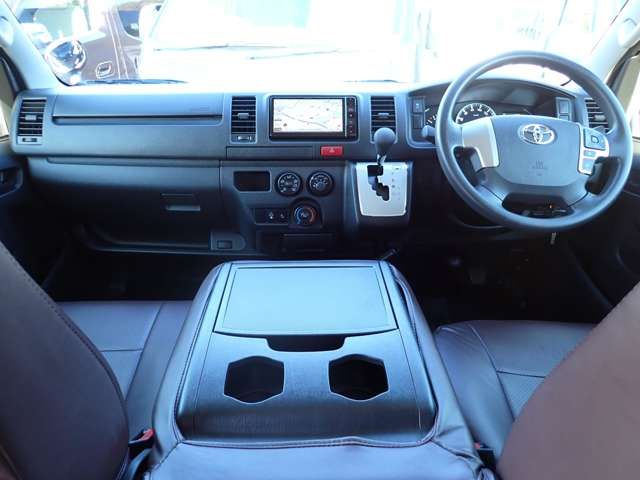 Toyota HIACE VAN 2020-06 193954-6