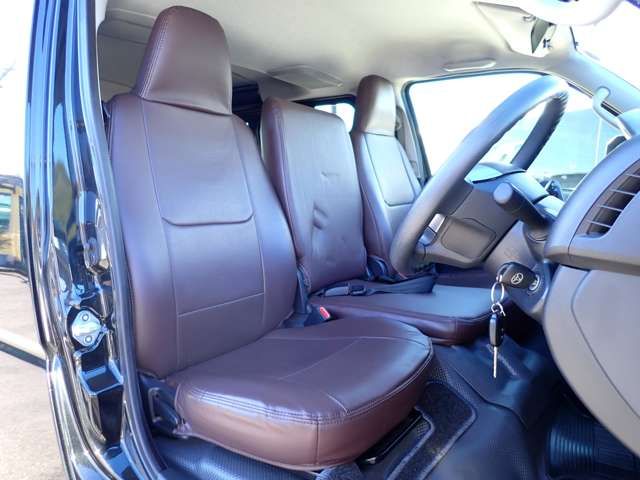 Toyota HIACE VAN 2020-06 193954-18
