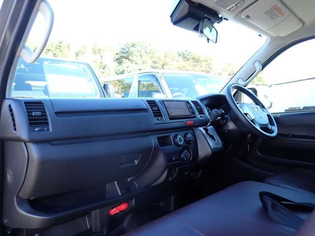 Toyota HIACE VAN 2020-06 193954-20