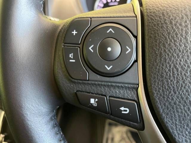 Toyota VOXY 2015-10 12822-5