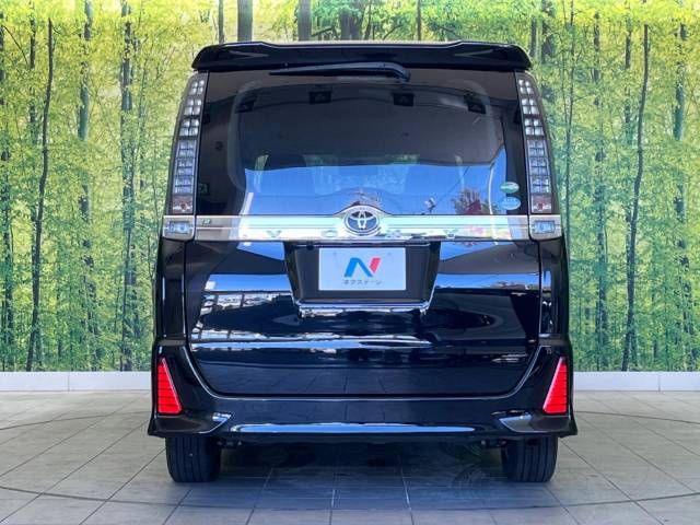 Toyota VOXY 2015-10 12822-15