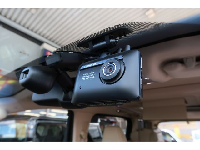 Toyota ALPHARD HYBRID 2016-11 13196-23