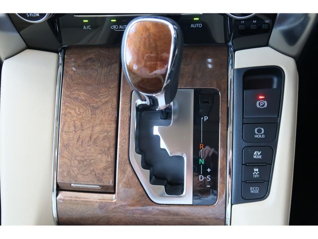 Toyota ALPHARD HYBRID 2016-11 13196-13