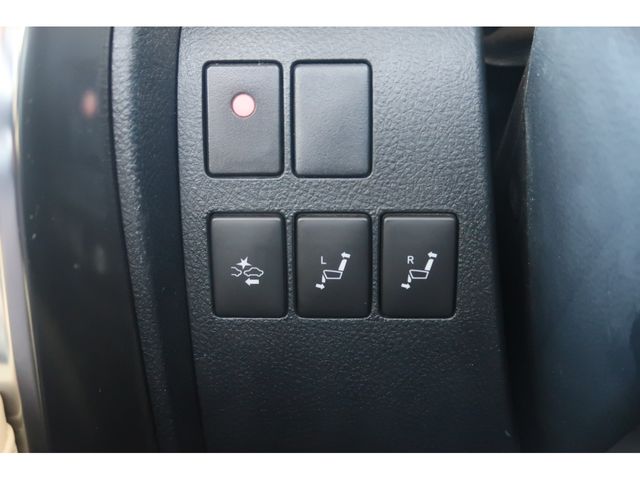 Toyota ALPHARD HYBRID 2016-11 13196-15