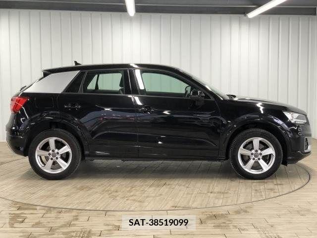 Audi Q2 2018-10 261234-13
