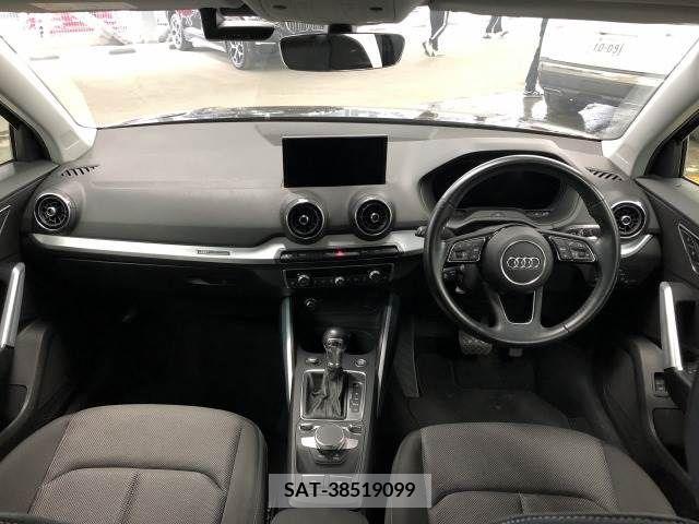 Audi Q2 2018-10 261234-1