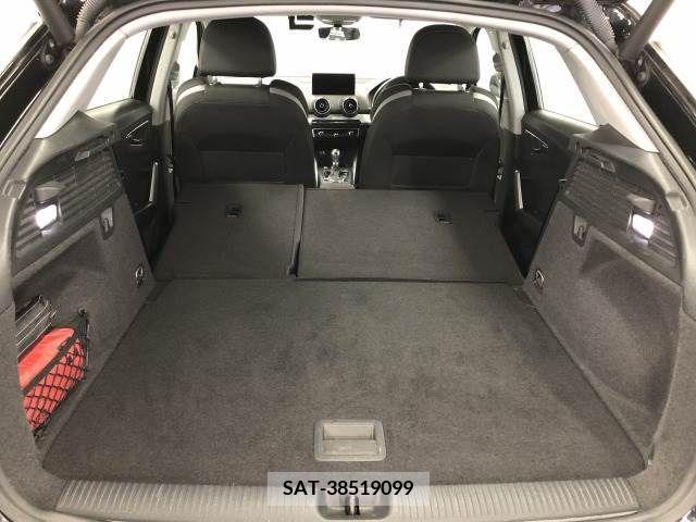 Audi Q2 2018-10 261234-6