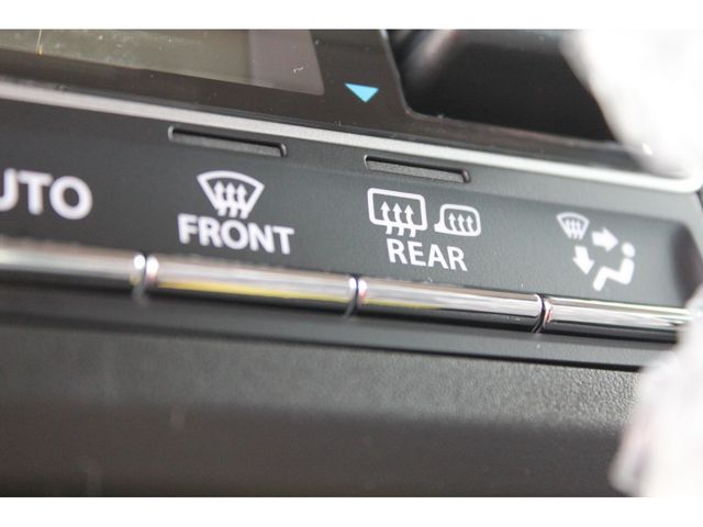 Suzuki SPACIA 2023-03 1878-4