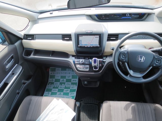 Honda FREED HYBRID 2018-03 7975-14