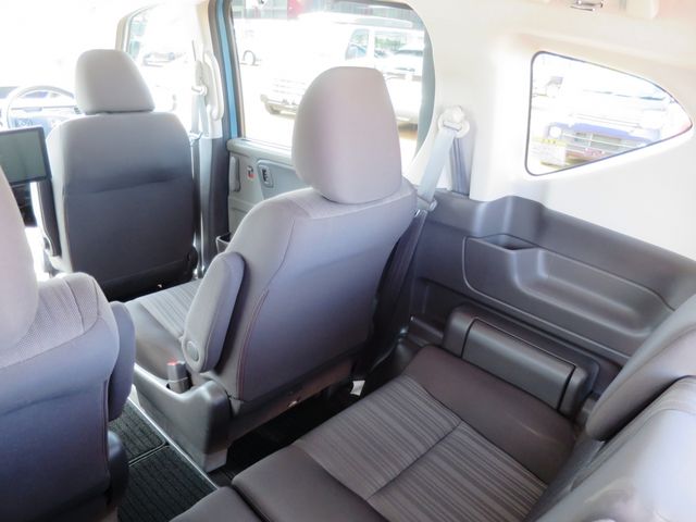 Honda FREED HYBRID 2018-03 7975-9