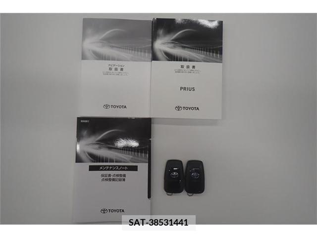 Toyota PRIUS 2022-07 366305-2