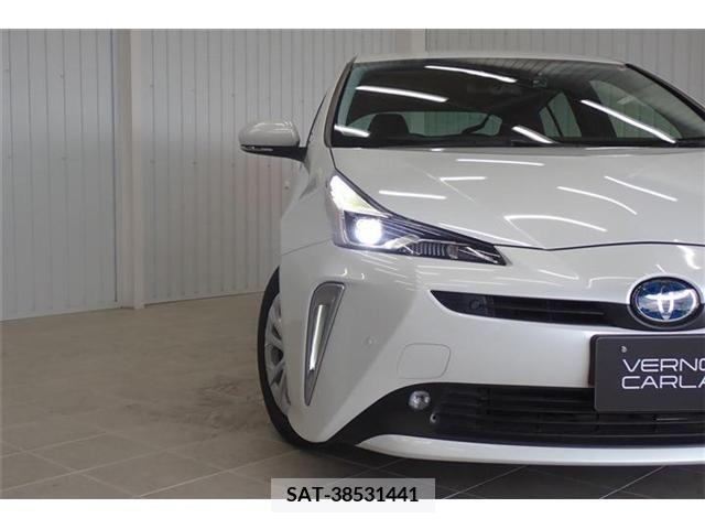 Toyota PRIUS 2022-07 366305-6