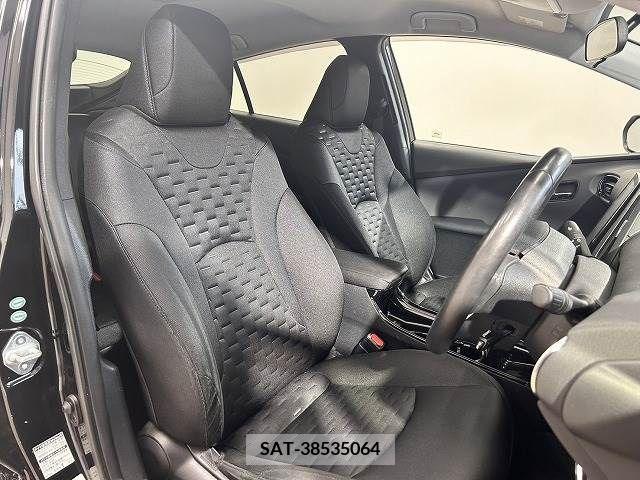 Toyota PRIUS PHV 2017-06 284515-8
