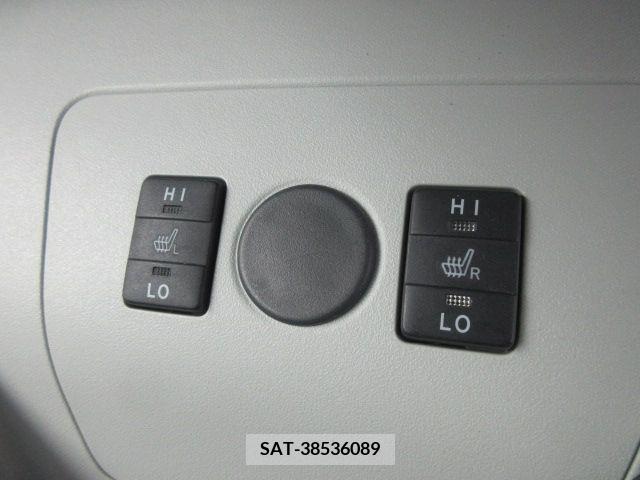 Toyota PRIUS PHV 2012-04 322175-17