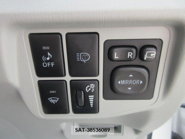 Toyota PRIUS PHV 2012-04 322175-16