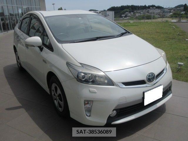 Toyota PRIUS PHV 2012-04 322175-2