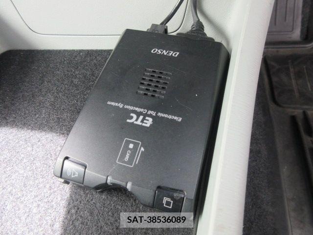 Toyota PRIUS PHV 2012-04 322175-14
