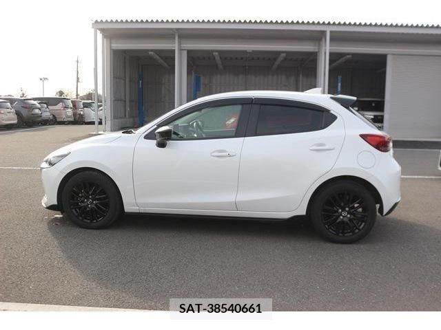 Mazda MAZDA2 2022-03 235175-8