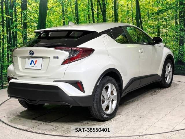 Toyota C-HR 2019-01 357812-17