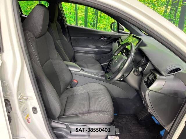 Toyota C-HR 2019-01 357812-8