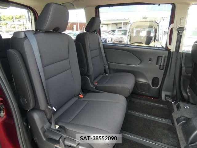 Nissan SERENA 2018-01 393864-25