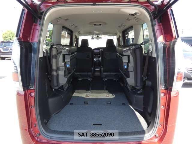 Nissan SERENA 2018-01 393864-27