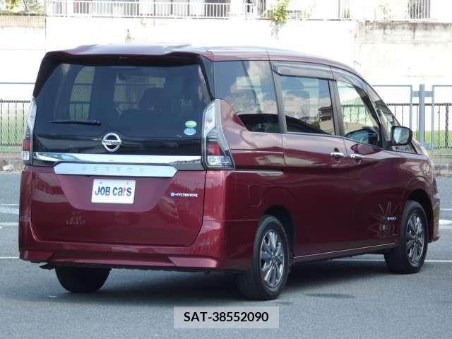 Nissan SERENA 2018-01 393864-2