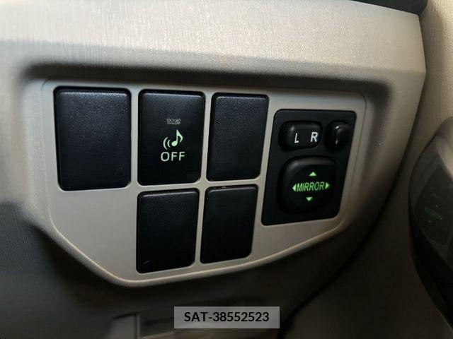 Toyota PRIUS 2013-02 281845-18