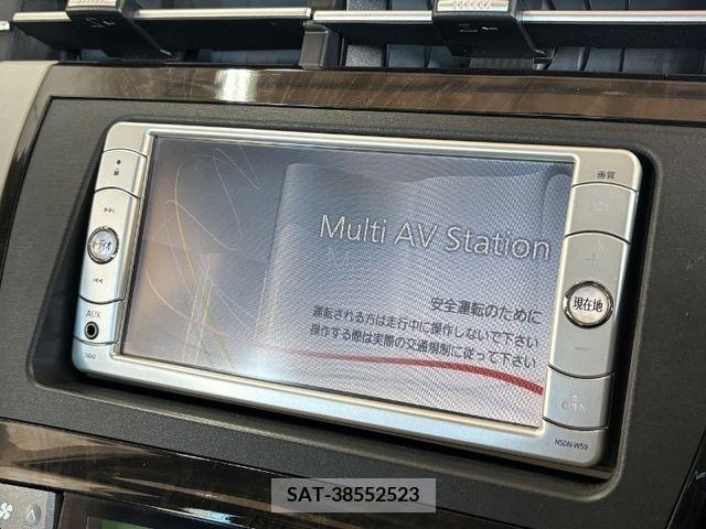 Toyota PRIUS 2013-02 281845-14
