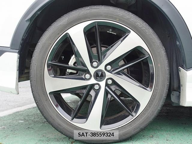 Toyota C-HR 2019-05 264252-25