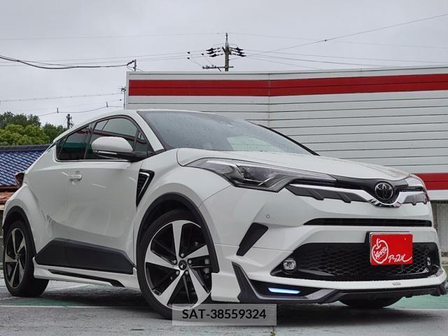 Toyota C-HR 2019-05 264252-4
